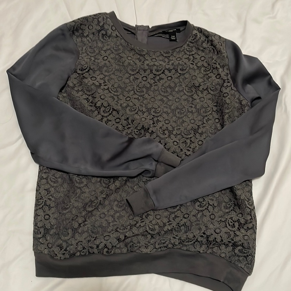 Ann Taylor Women’s long sleeve top